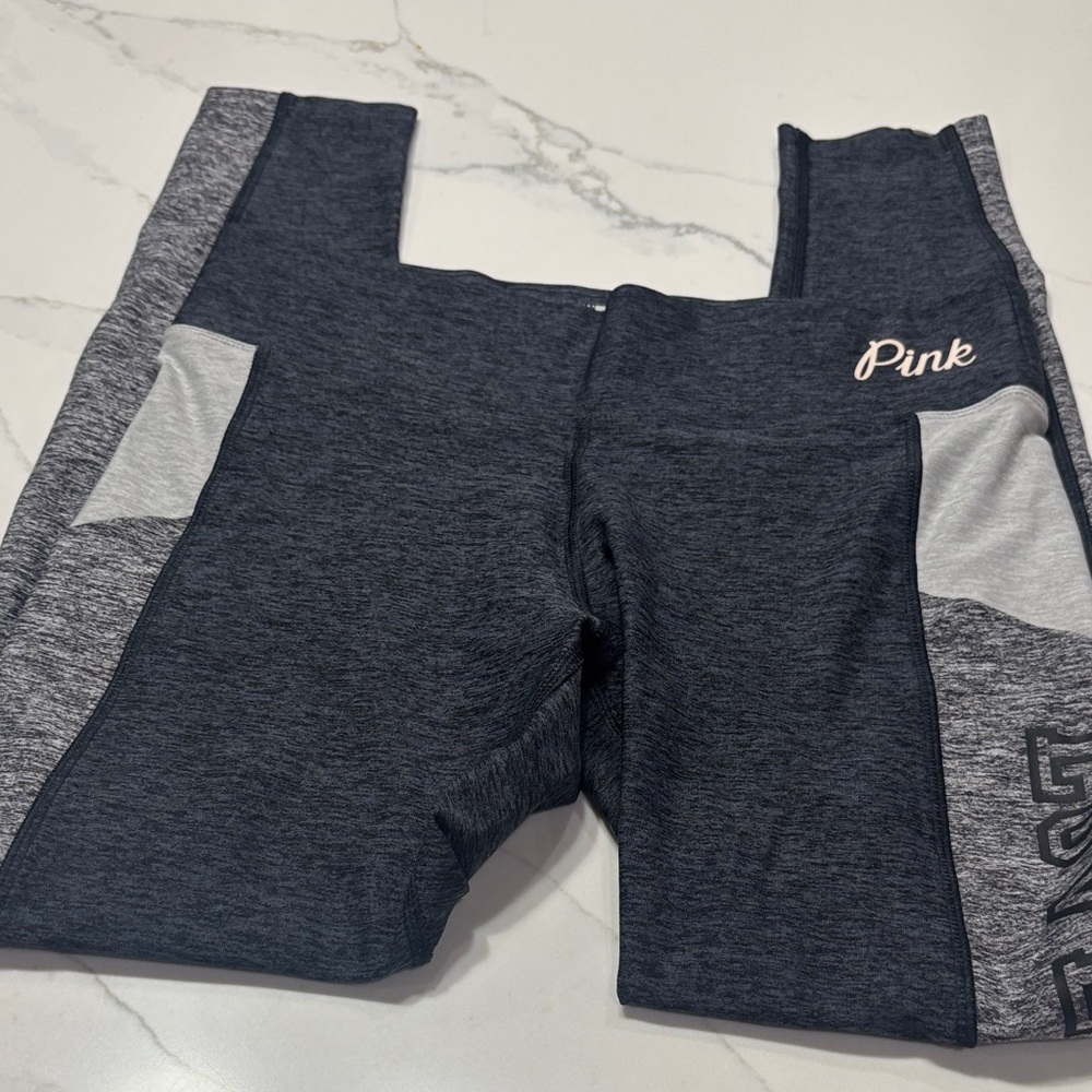 PINK Victoria's Secret Charcoal Gray & Light Gray Love-Panel Leggings - Picture 3 of 13
